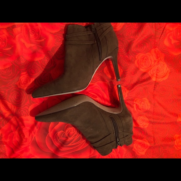 Booties - Picture 4 of 4